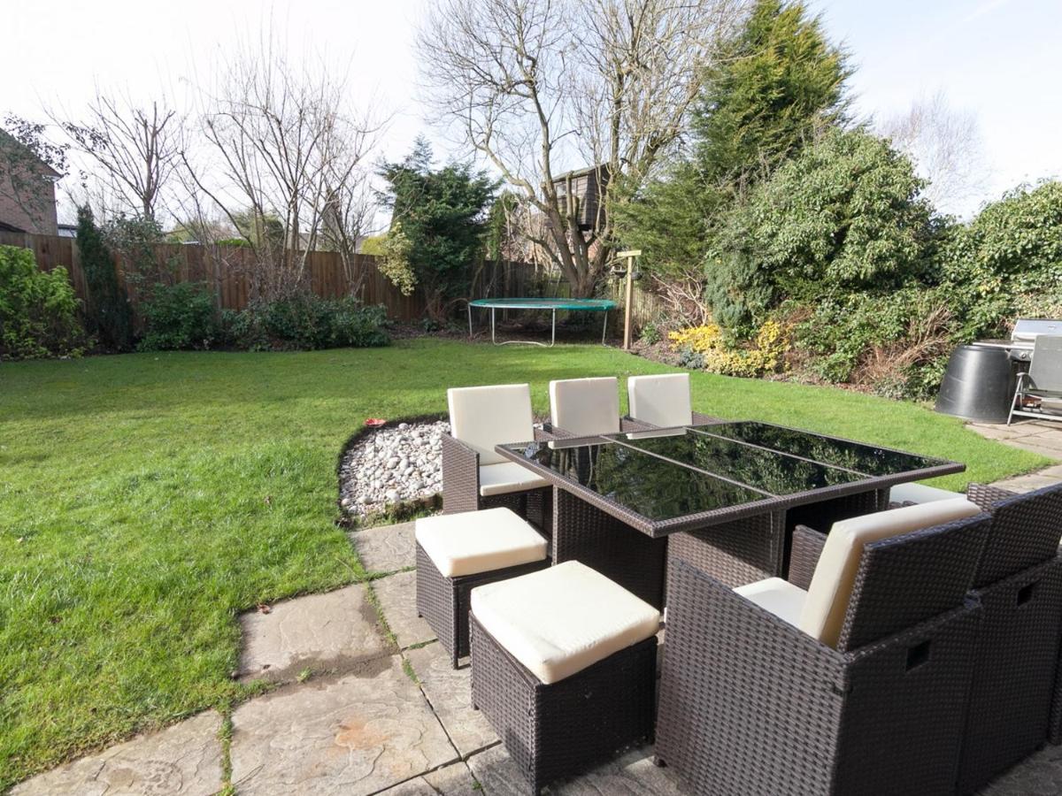 Ayuda House Otel Altrincham Dış mekan fotoğraf