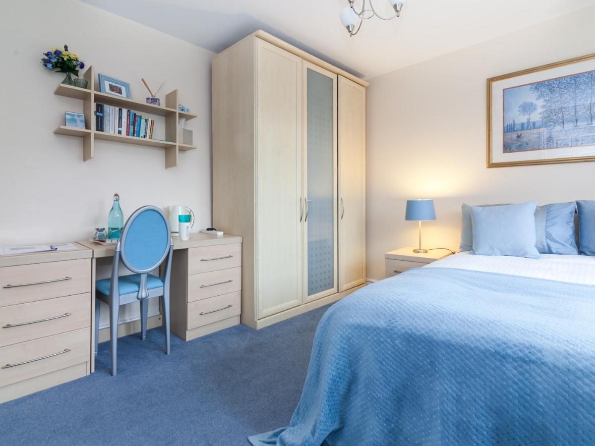 Ayuda House Otel Altrincham Dış mekan fotoğraf