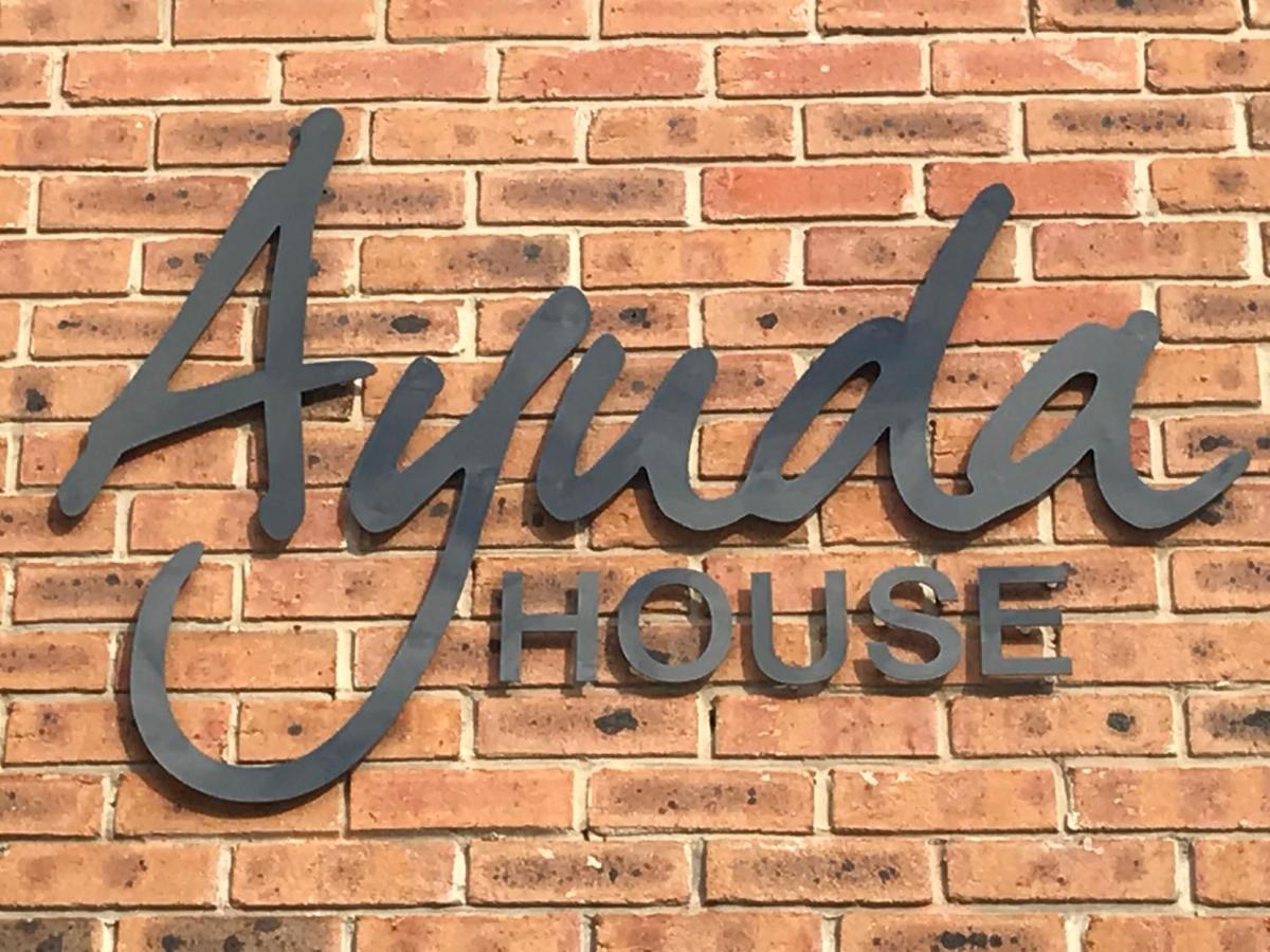 Ayuda House Otel Altrincham Dış mekan fotoğraf