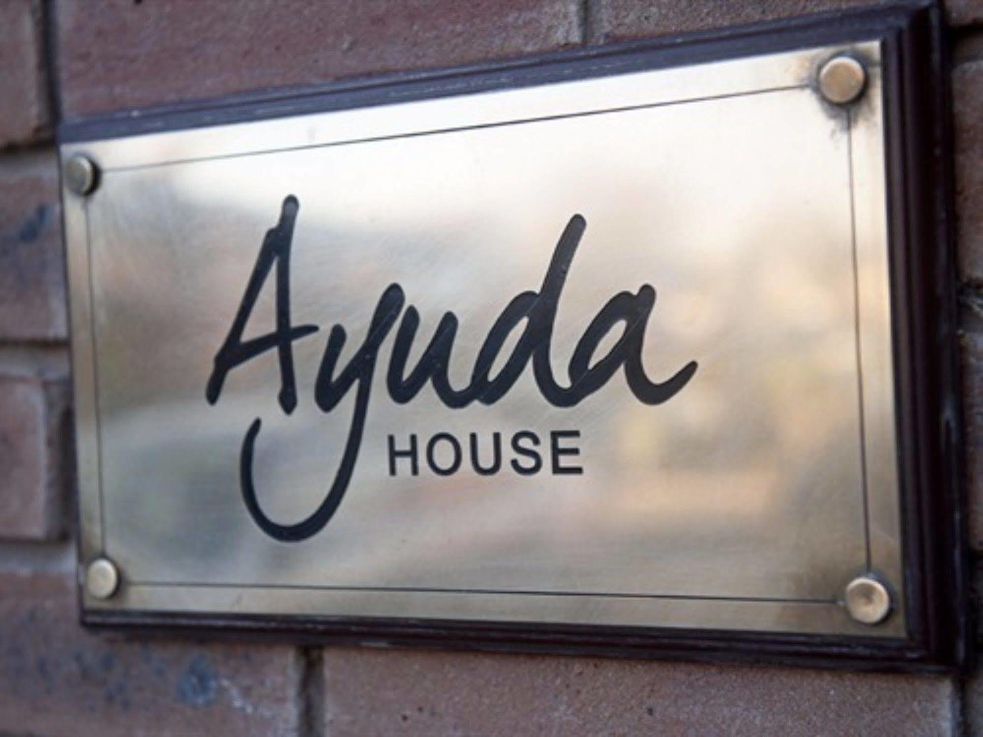 Ayuda House Otel Altrincham Dış mekan fotoğraf