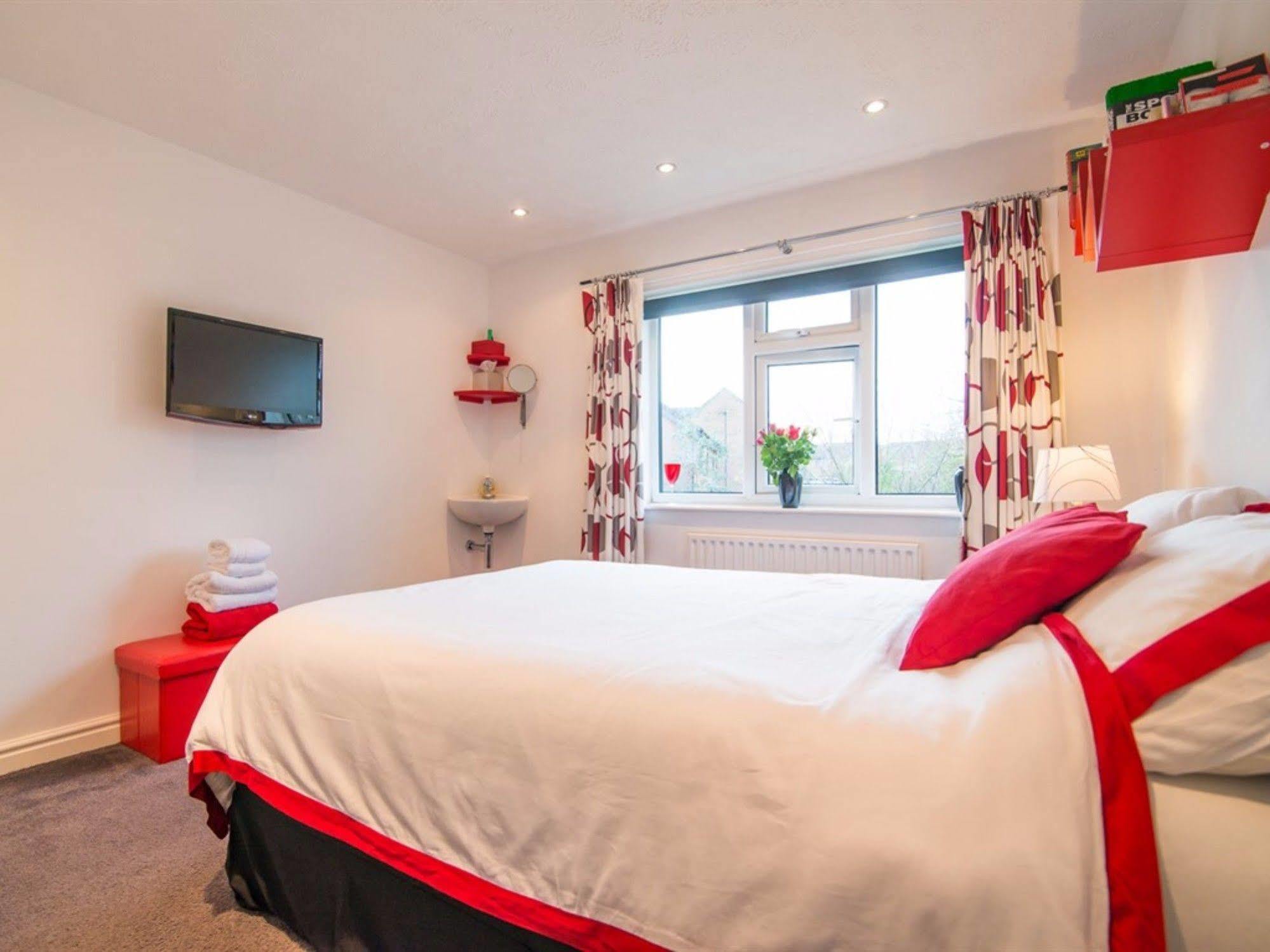 Ayuda House Otel Altrincham Dış mekan fotoğraf