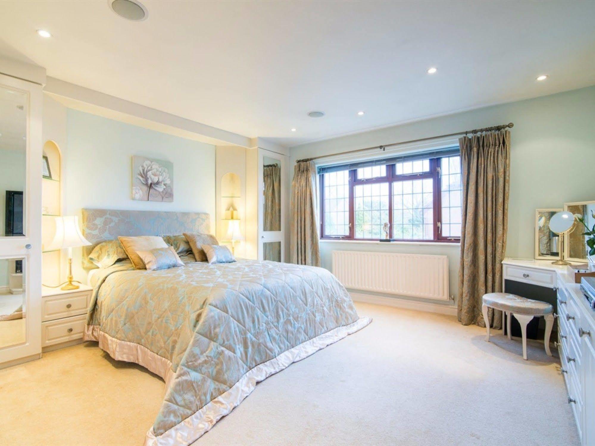 Ayuda House Otel Altrincham Dış mekan fotoğraf