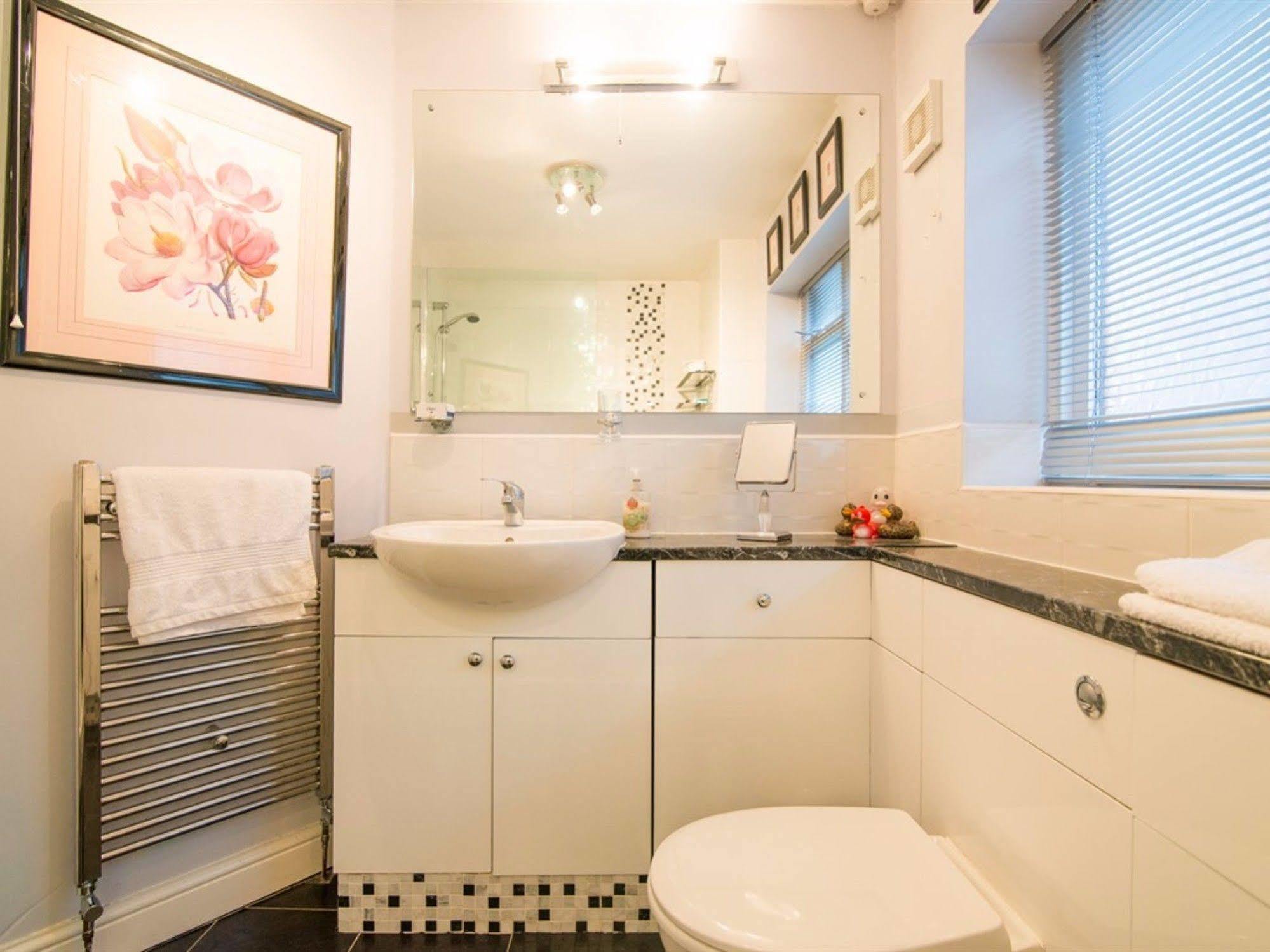 Ayuda House Otel Altrincham Dış mekan fotoğraf